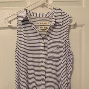 Sleeveless Collared Button Down Shirt